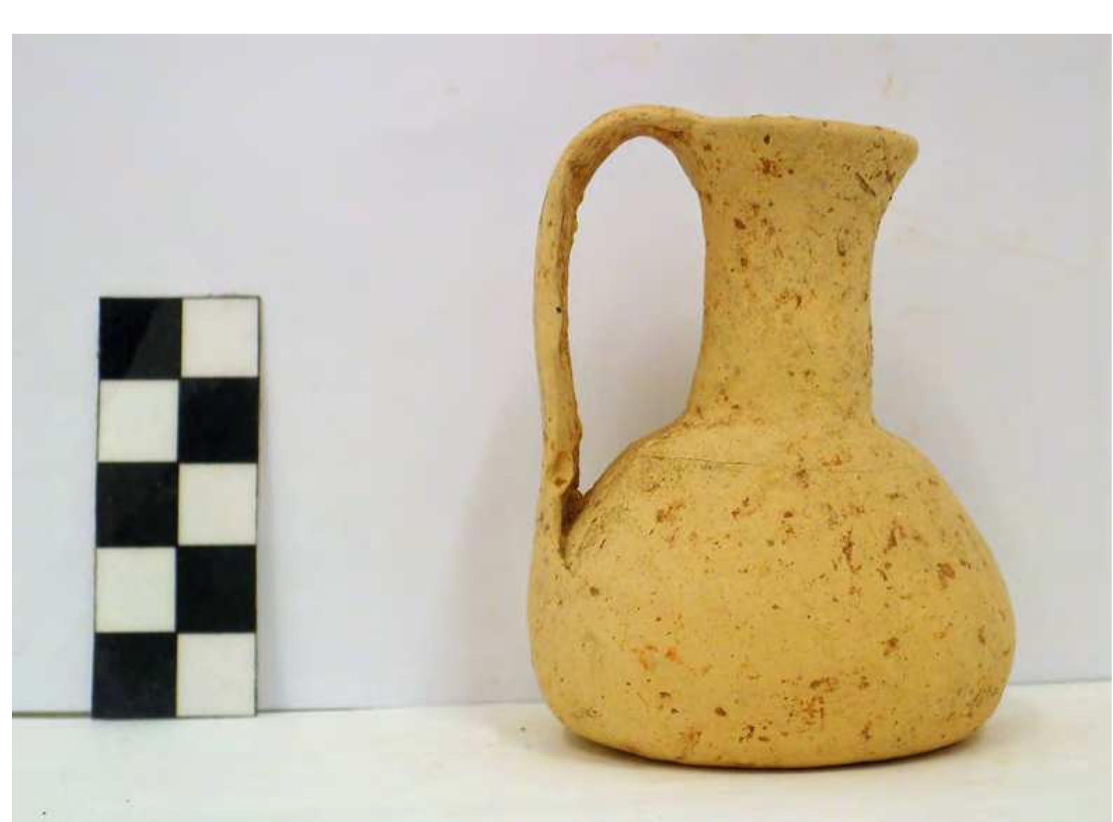Fig. 64. Miniature oinochoe from Grave 12. Photo P. Galiatsatou. 
