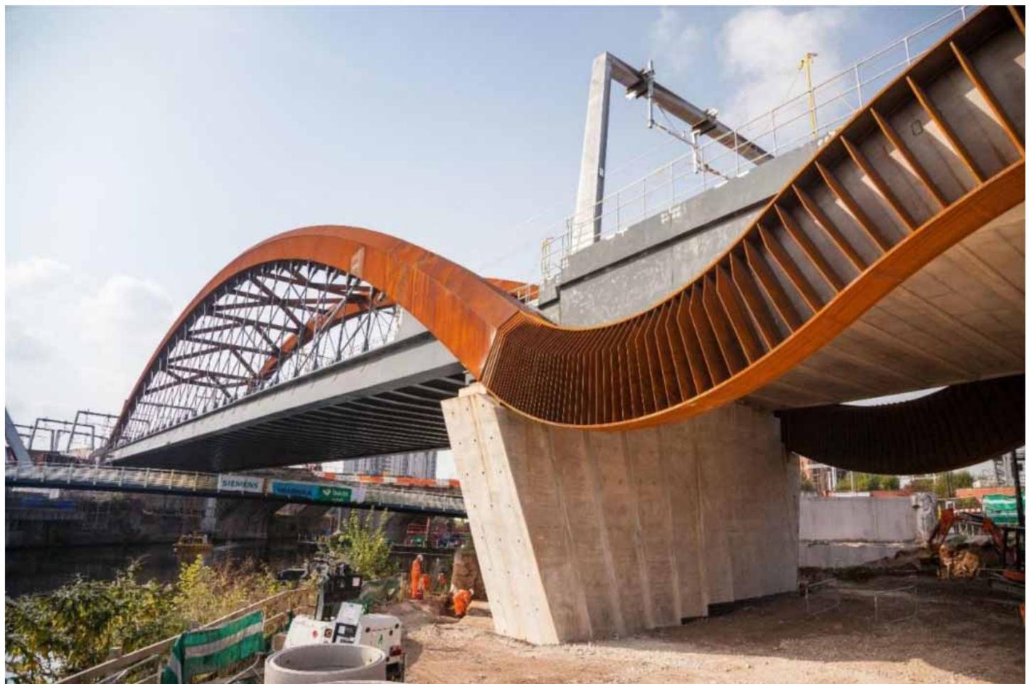 Transition between main span and approach structure