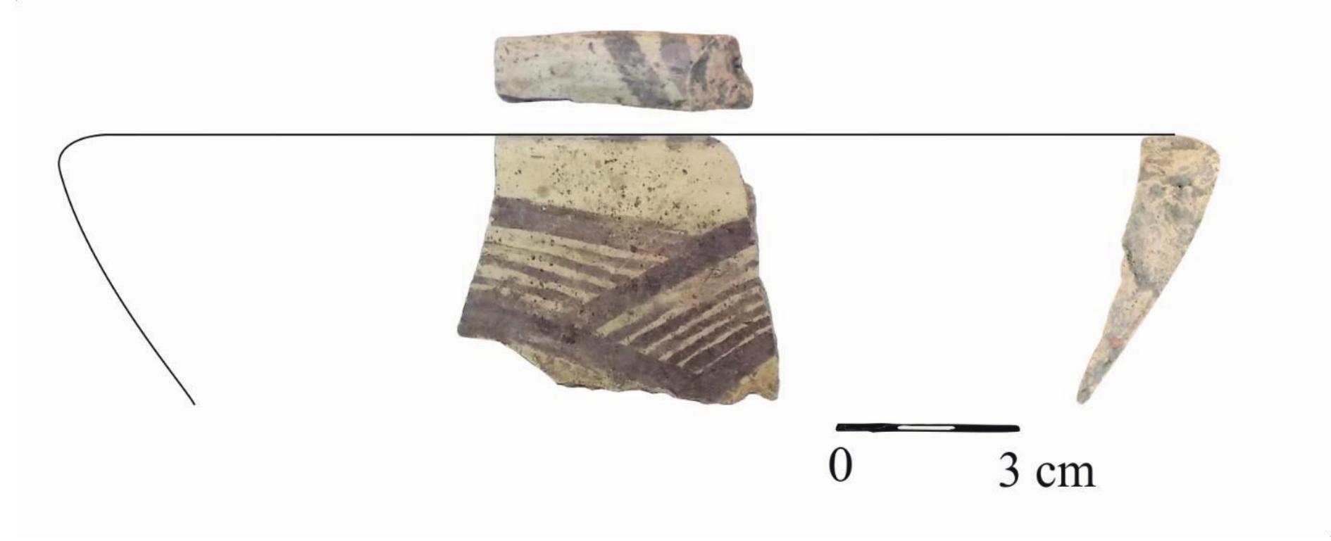 Fine category (polished outside); Homogeneous paste; Temper: fine grain sand; Very ood firing; White-yellowish color. Painted ornament: outside and inside; Black painting; yeometric; Bichrome. 