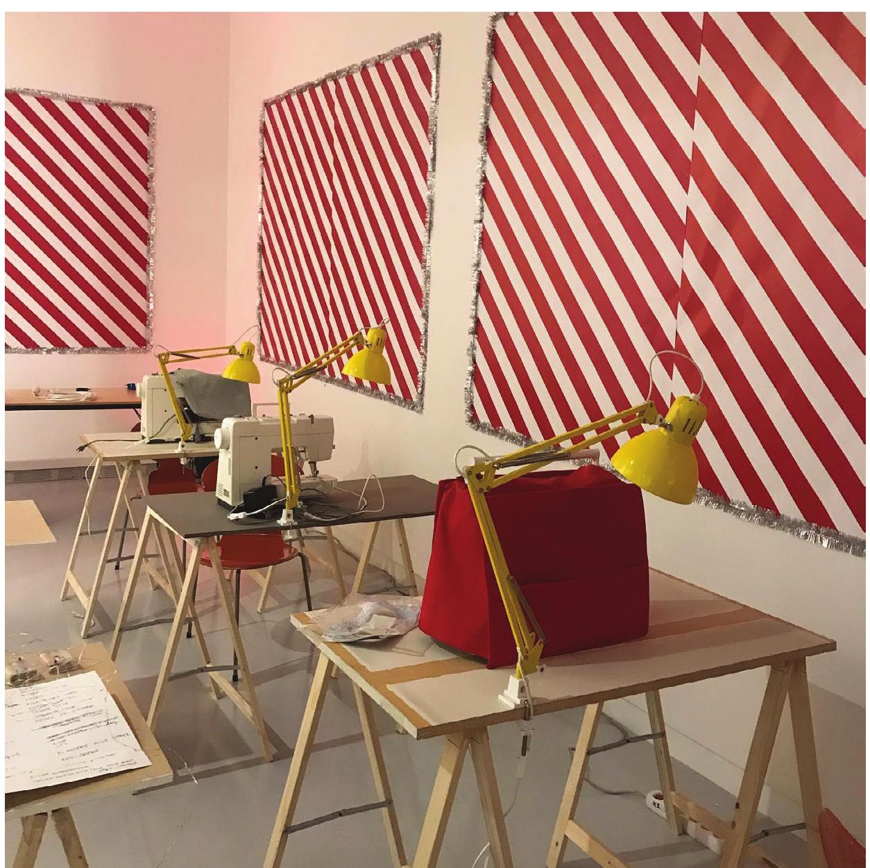 Figure 3: Workstations at the Drop-in Factory, 2019. © HAiKw/. 