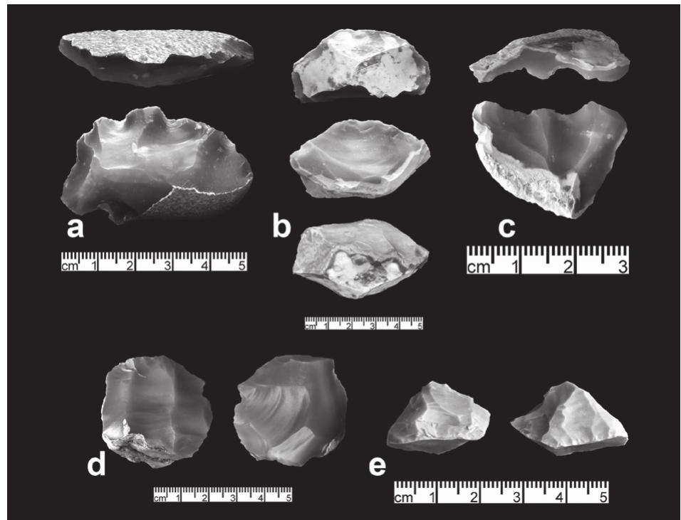 SMa wee ee, a ae  The cores from the 2018 season (Fig. 13) are presented in Table 7. With the word ‘blade’ in the name, there are 61 blade cores (28.9%), al- though this is misleading. Pyramidal, semi-py- ramidal, 90° change-of-orientation and core on flake could also have produced blades. Further- more, in view of the intensive core reduction, a mistake in blade removal may have eliminated all indications of the core’s original technologi- cal status. One aspect of the cores from W-80 is the high degree of reduction (Fig. 13a, c), in- dicating a practice of coping with the scarcity of good quality flint in the immediate vicinity of the site (the closest known source is 19km o the south-east at Tall al-Hibr. Another exam- ple of parsimony is the reuse of earlier cores, some Palaeolithic (e.g. Fig. 13b), in addition o the scavenging of discarded older flakes and blades. Microflake cores, which have maximum dimensions of 30mm (but larger than 20mm), are rare and may simply be the continuation of he metric array of polyhedrons.   13. Cores from W-80: (a), (c) Exhausted single platform single face flake cores; (b) Palaeolithic core or biface re-pur- posed as a Late Neolithic single platform single face flake core; (d) 90° change-of-orientation blade / flake core; (e) pyramidal core (photographer G.O. Rollefson). 