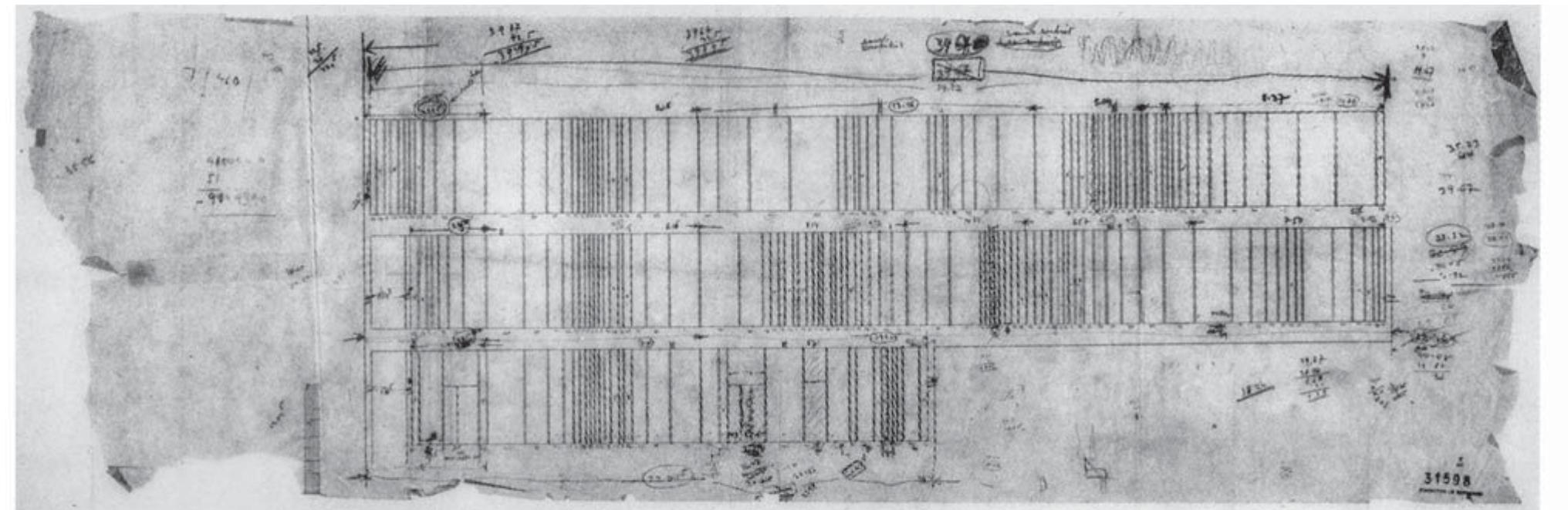 7/ Iannis Xenakis, Convento di Sainte-Marie de la Tourette ad Eveux-sur-l’Arbresle (1953), disegno per i pans de verre  ondulatoire (1. Xenakis, Musique de l’architecture ..., cat., p. 72). 7/ Iannis Xenakis, Convent of Sainte-Marie de la Tourette at Eveua-sur-l’Arbresle (1953), drawing of the pans de verre  ondulatoire (1. Xenakis, Musique de l’architecture ..., cat., p. 72). 