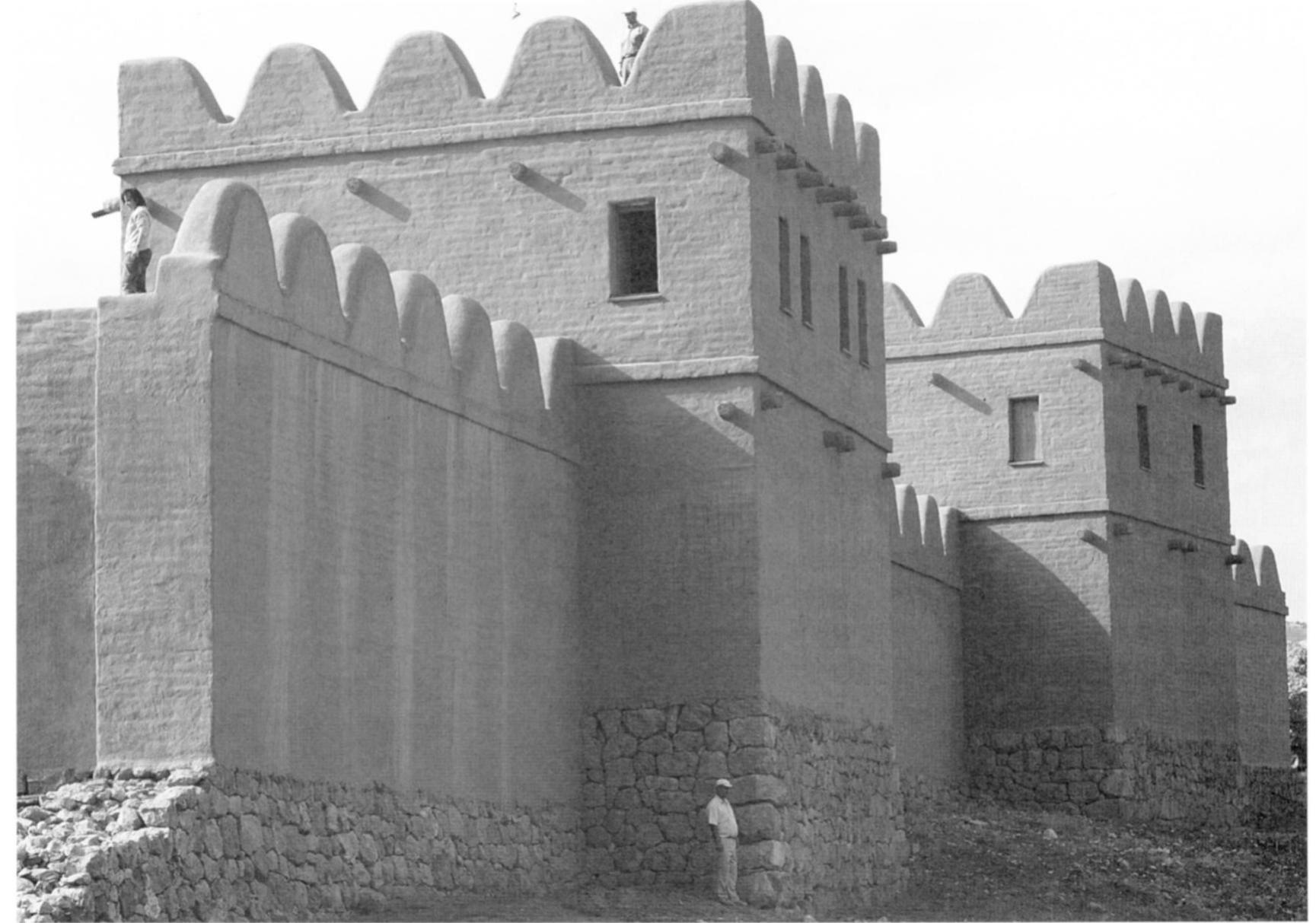 Fig. 9. Reconstruction of the mudbrick city wall at Bogazkdy, view from north (J. Seeher). 