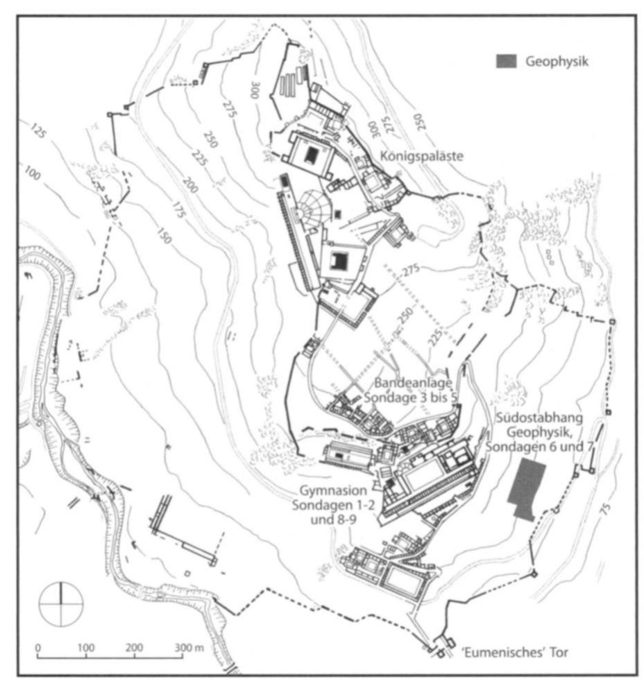 Fig. 22. Plan of Pergamon during the period of Eumenes, showing areas of investigation (F. Pirson; courtesy Pergamon- Grabung, DAI Istanbul). 