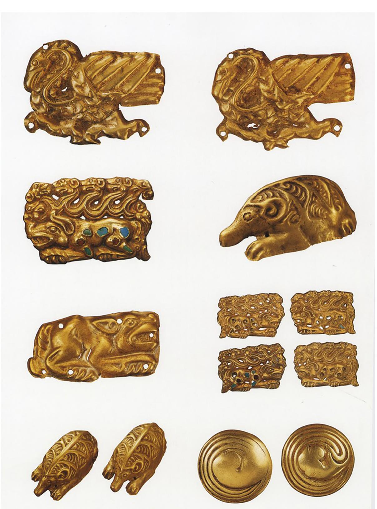 Figure 7a. Aluchaideng ornaments. Fifth to third century B.c.£. Source: Chengjisihan: Zhongguo gudai beifang caoyuan youmu wenhua (Beijing: Beijing chubanjituan, 2004), 88. 