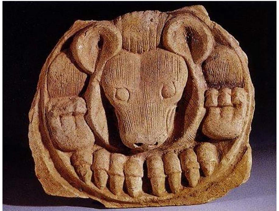 Figure 22. Architectural molded brick. Royal gardens of the King of Nanyue. Third 1 second century B.C.E. Source: Yang Xiaoneng, New Perspectives on China’s Past, 262. 