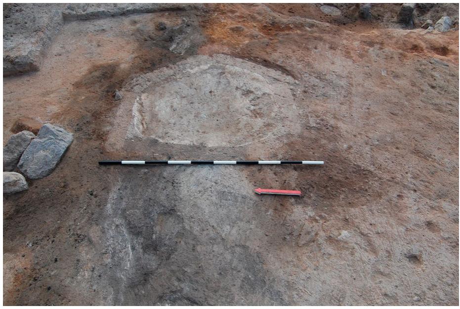 Figure 4. A photograph showing the middle phase of the plastered metallurgi- cal installation. 