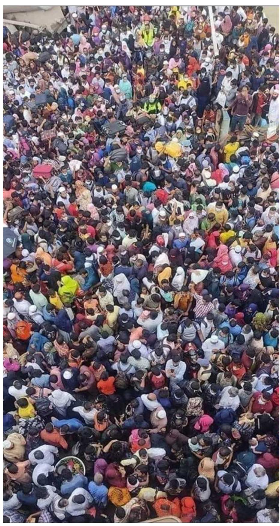 Figure 1. Garment workers on a ferry crossing the River Padma on Saturday, 1 August 2021. Source: Anonymous, on Facebook 