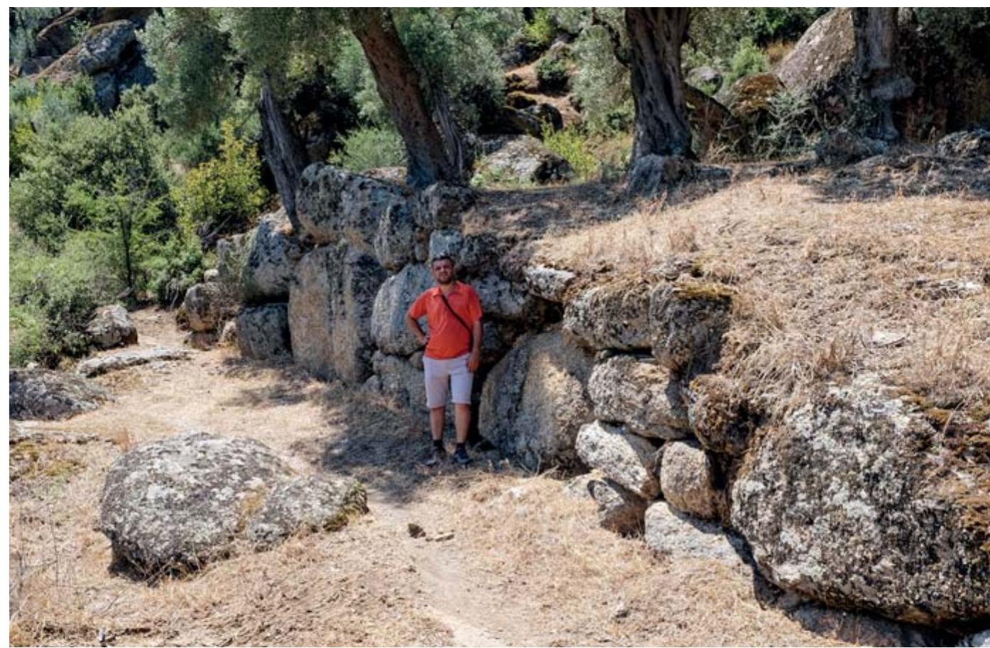 FIGURE 9: Cyclopean wall c. 30 km east of Miletus (courtesy of © Suat Ateslier). 