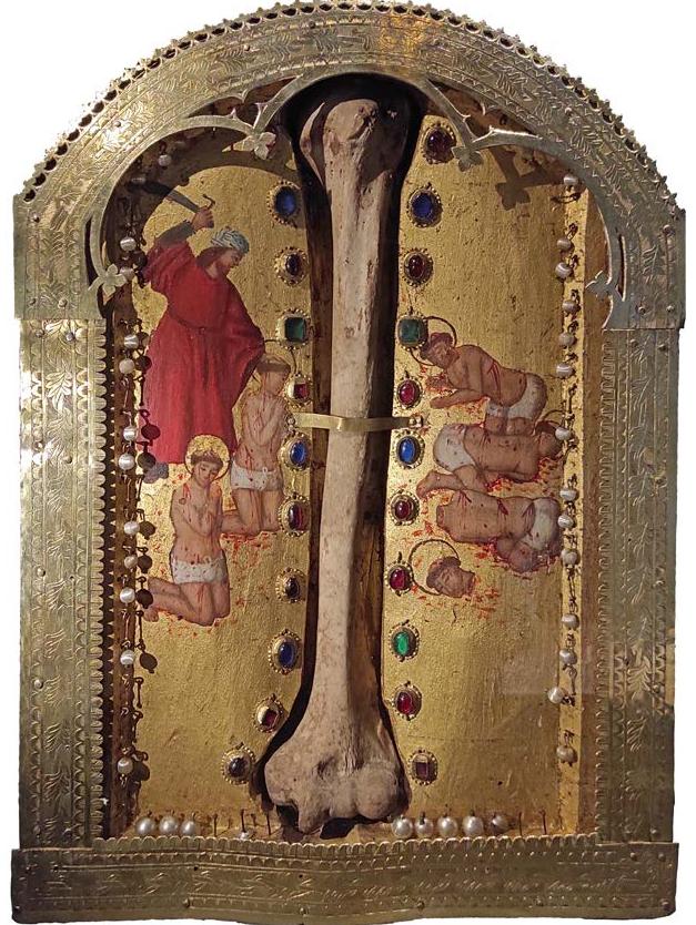ILLUSTRATION 7. RELIQUARY-ORATORY OF THE MARTYRS OF Morocco. COIMBRA WORKSHOP - HENRIQUES DOMINGUES AND ANTONIO DOMINGUES. 1514. SILVER, GOLDEN SILVER, PEARLS, WOOD AND BONE RELIC. DIMENSIONS: 36 CM HEIGHT X 26.6 cM WIpTH. X 6 CM DEPTH. ORIGINAL LOCATION: MONASTERY OF SANTA Maria DE LOoRVAO. CURRENT LOCATION: MusEo NACIONAL DE MACHADO DE CASTRO (INV. No. 6089 / O23). ILLUSTRATION PROVIDED BY Miron Pepro DiAs PACHECO.  26.6 cM WipTH. X 6 CM DEPTH. ORIGINAL 