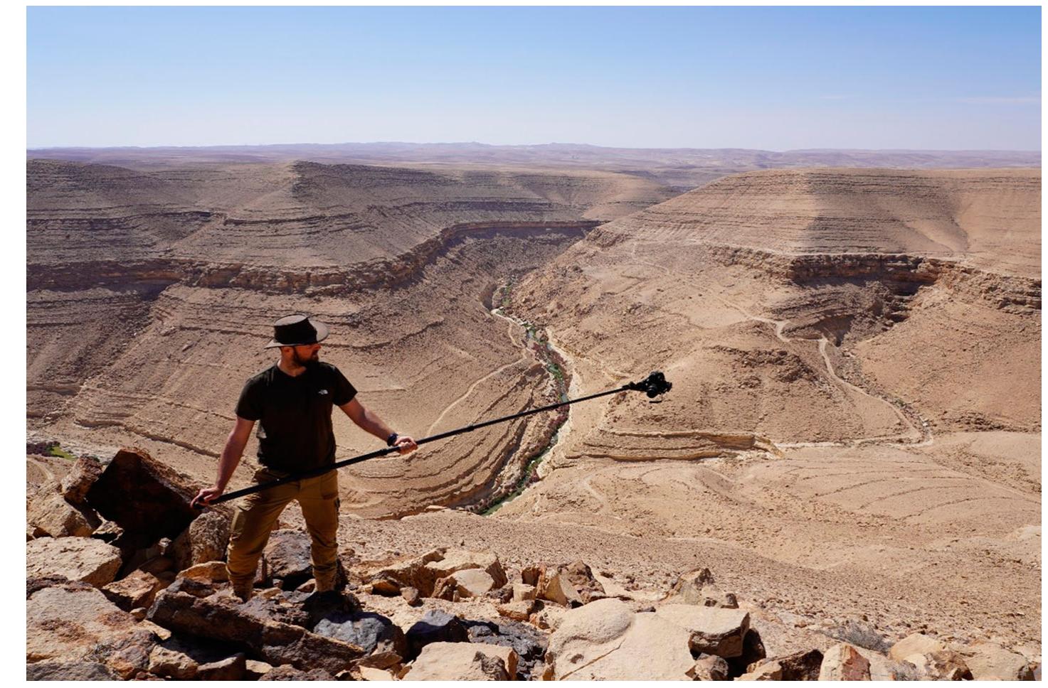 the site’s construction. In addition to the generous funding from the PEF, which was put towards airfare, funds were secured from the Wainwright Fund for Near Eastern Archae- ology, the NWCDTP and the University of Liverpool to conduct this fieldwork season with a small team. 