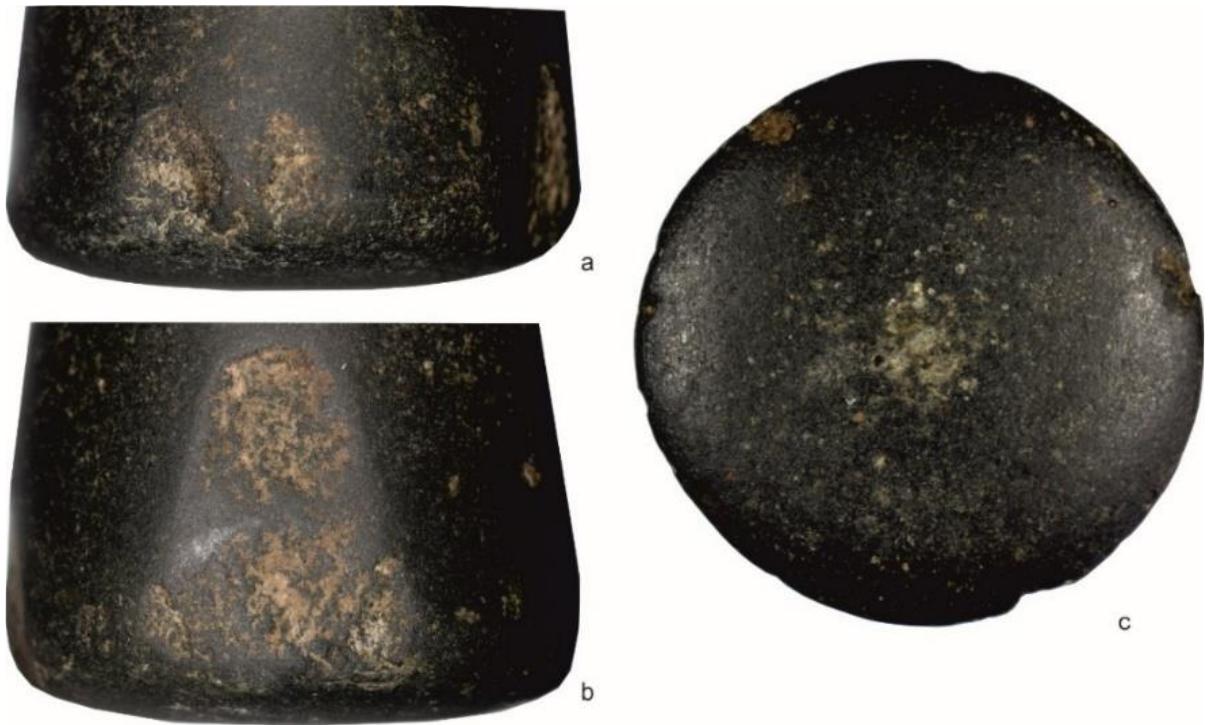 Fig. 3. The sceptre-pestle from Limanu. Details of the active part.  Anew Late Bronze Age sceptre-pestle discovered at Limanu, Constanta County (SE Romania) 