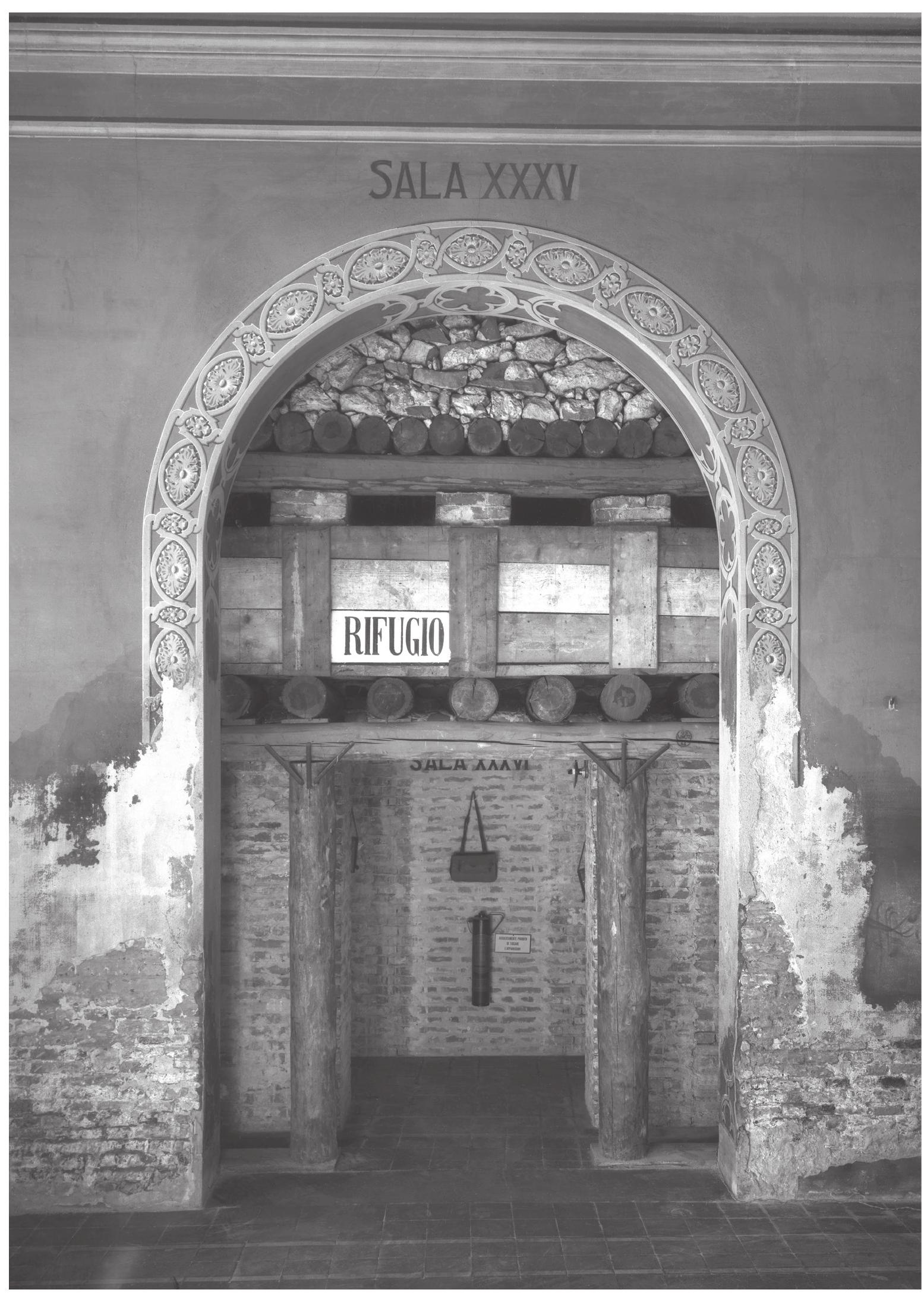 Fig. 6. Padua, Civic Museum, Room of the Great War, after the 1920s. Courtesy of the Photographic Cabinet of the Civic Museum of Padua, inv. E 1551 