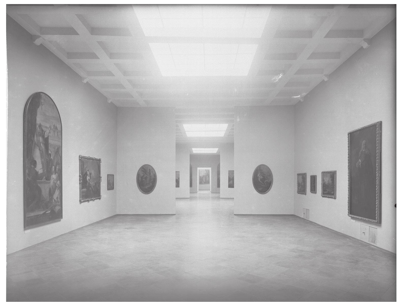 Fig. 10. Padua, Civic Museum, Room of the Settecento, after the 1950s. Courtesy of the Photographic Cabinet of the Civic Museum of Padua, inv. E 2386 