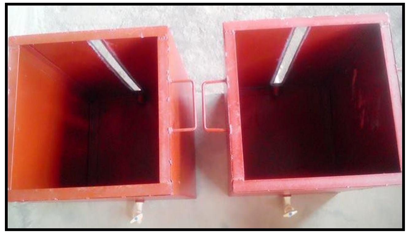 Steel formwork used for mini-scale model material