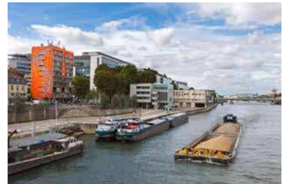 Figure 6. The work of urban artist eL Seed on the facade 